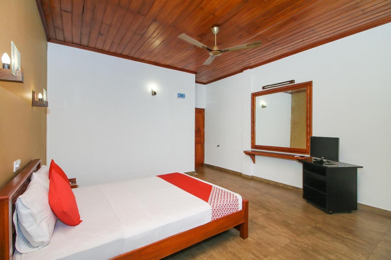 Oyo 471 Randiya Hotel 모라투와 외부 사진