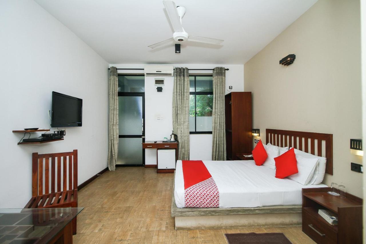 Oyo 471 Randiya Hotel 모라투와 외부 사진